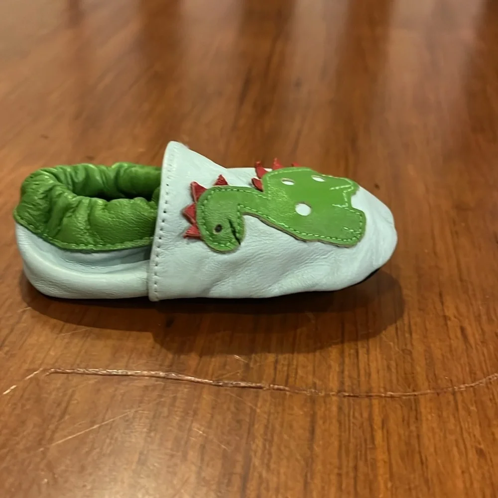Bibi and Mimi Dino Dinosaur Crib Shoes Sneakers new Boys Girls Size 0-6 Months